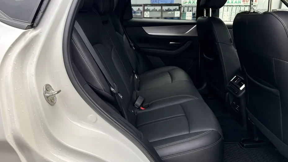 MAZDA CX-60 -