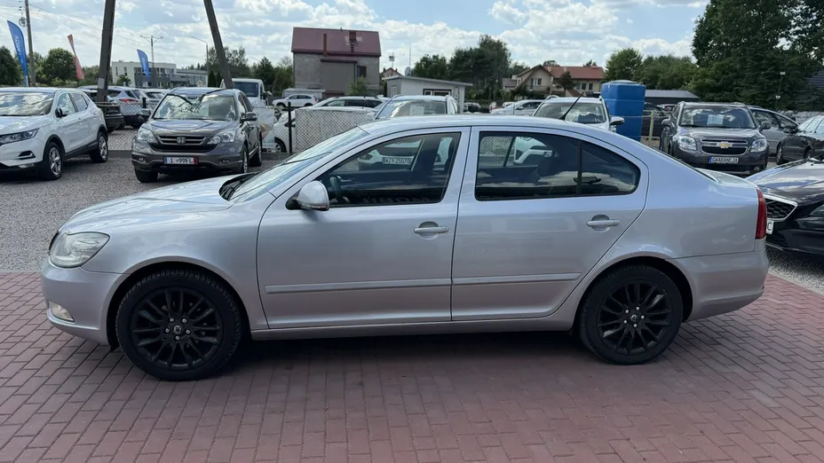 SKODA Octavia -