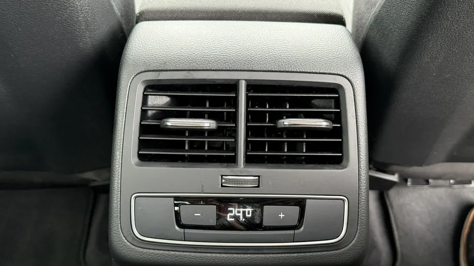 AUDI A4 -