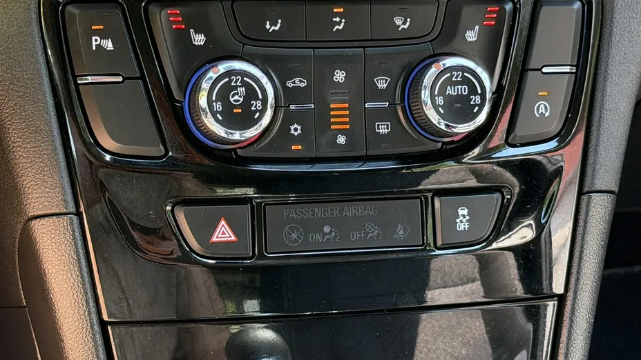 OPEL Mokka -