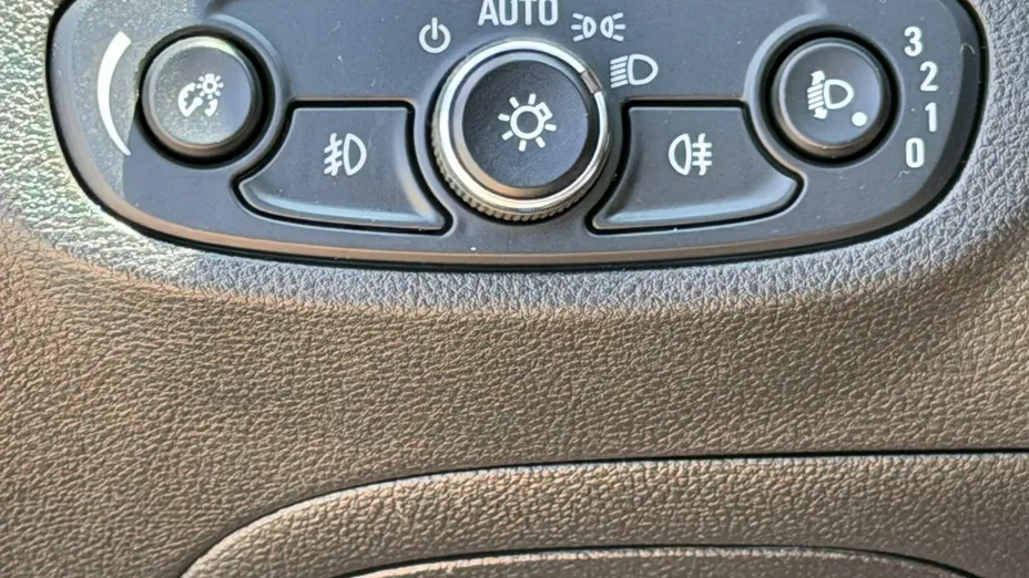 OPEL Mokka -
