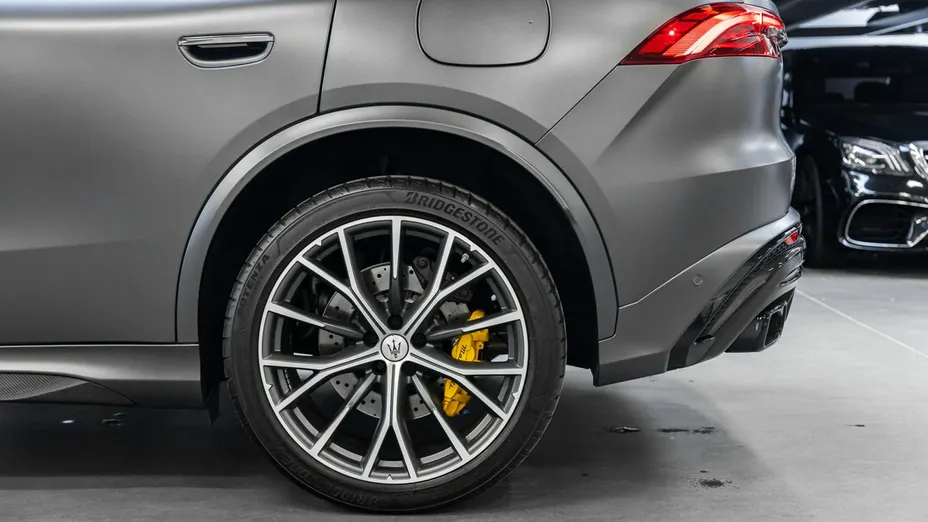 MASERATI Grecale '22 -
