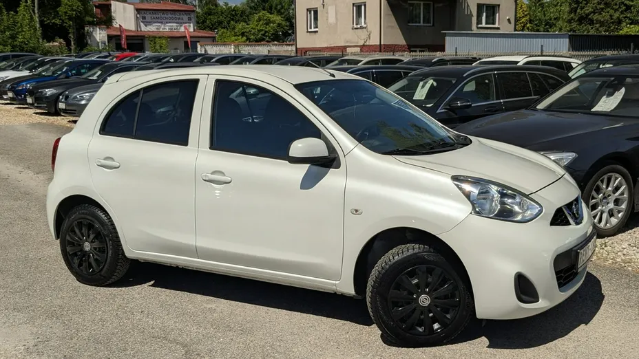 NISSAN Micra -