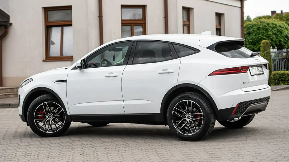 JAGUAR E-Pace -