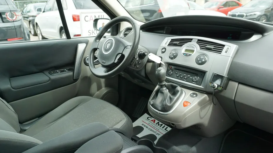RENAULT Grand Scenic -