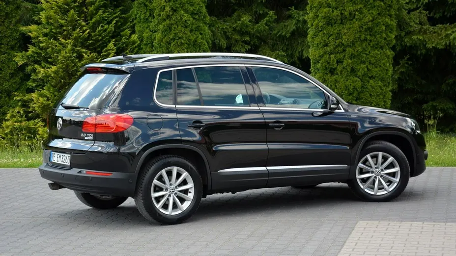 VOLKSWAGEN Tiguan -