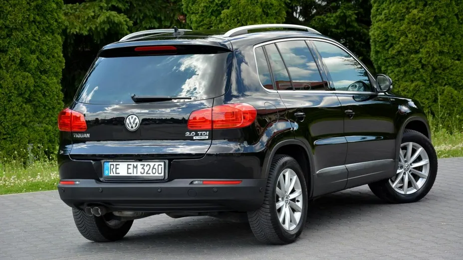 VOLKSWAGEN Tiguan -