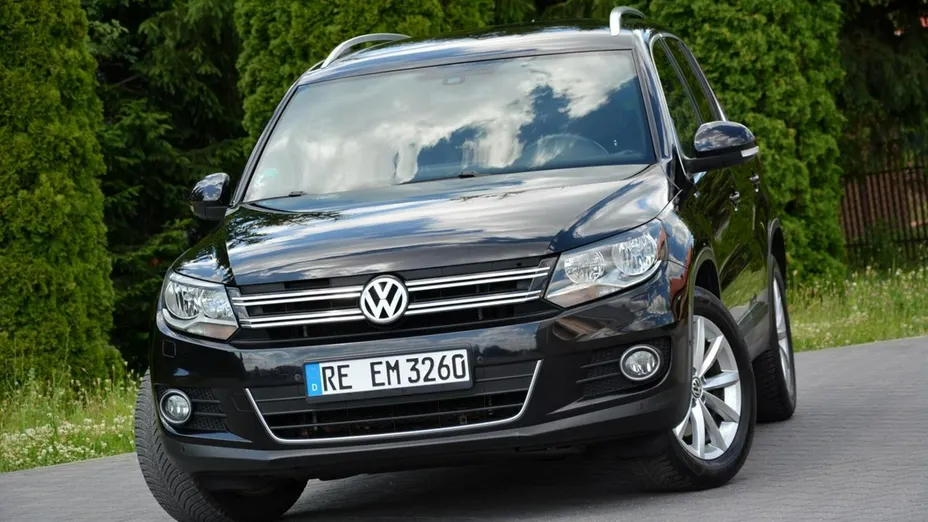 VOLKSWAGEN Tiguan -