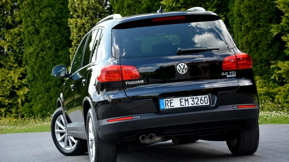 VOLKSWAGEN Tiguan -