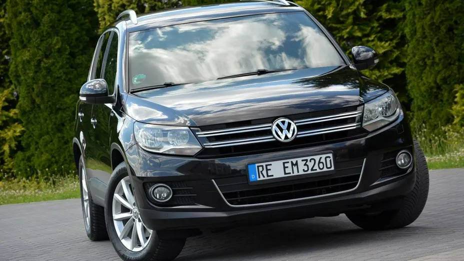 VOLKSWAGEN Tiguan -
