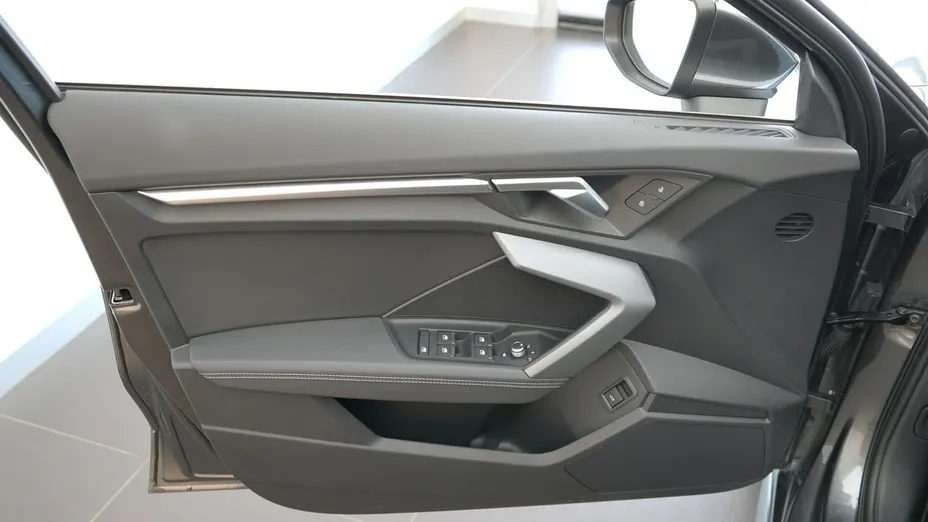 AUDI A3 Limousine -