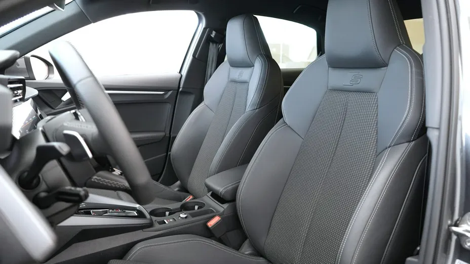 AUDI A3 Limousine -