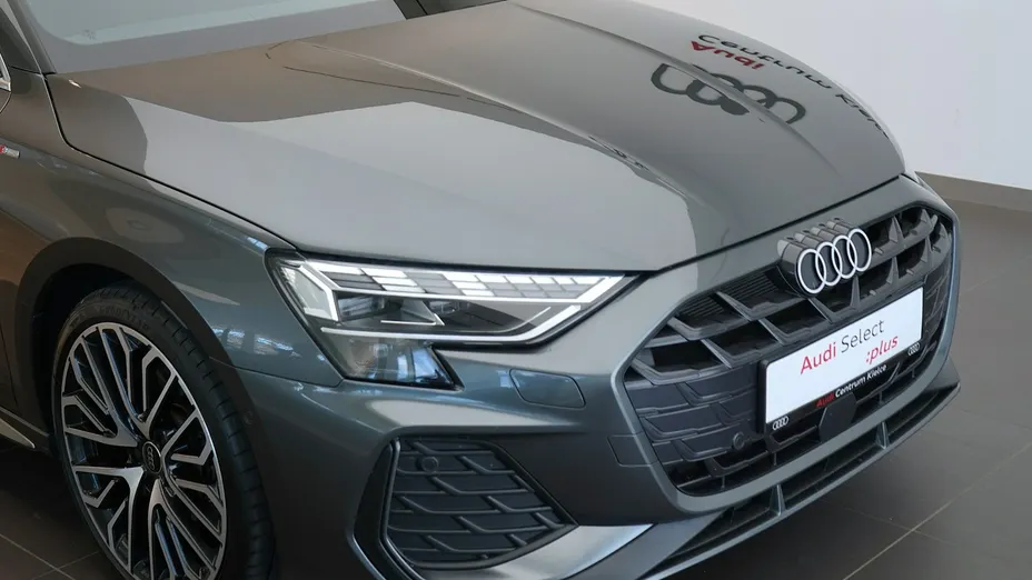 AUDI A3 Limousine -