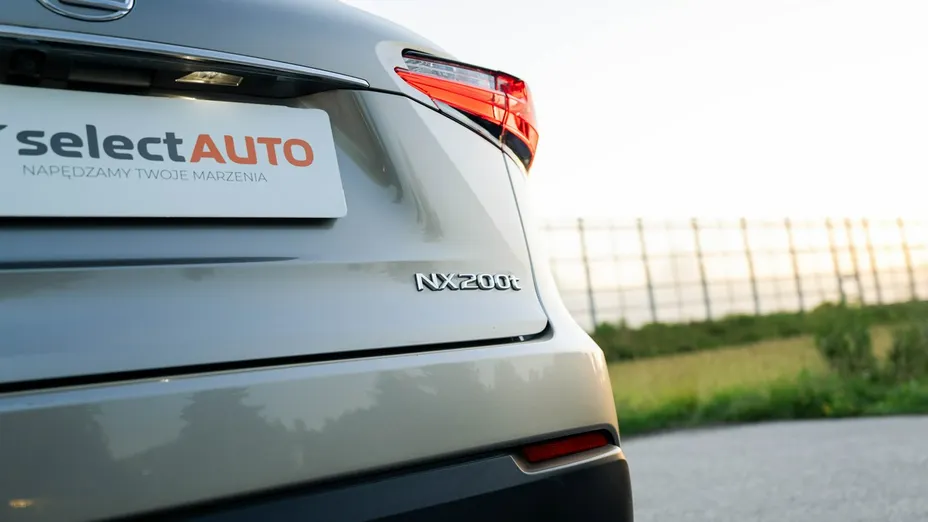 LEXUS NX -