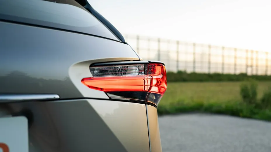 LEXUS NX -