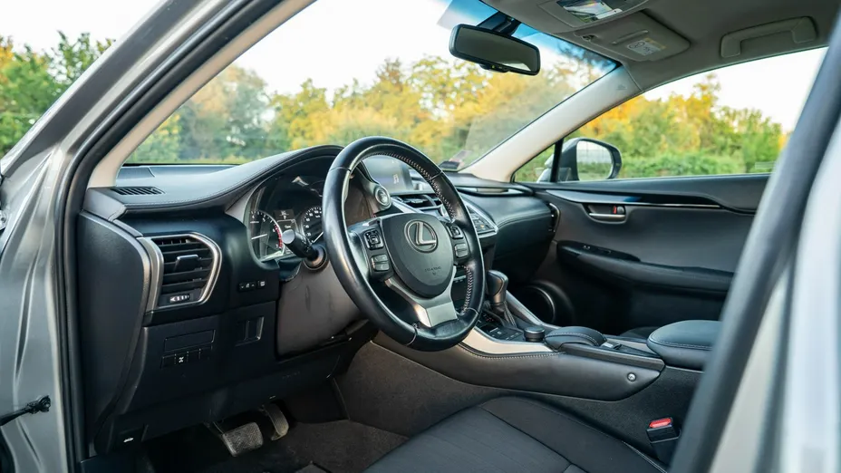 LEXUS NX -
