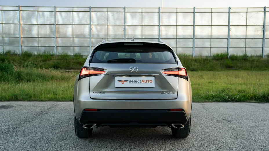 LEXUS NX -