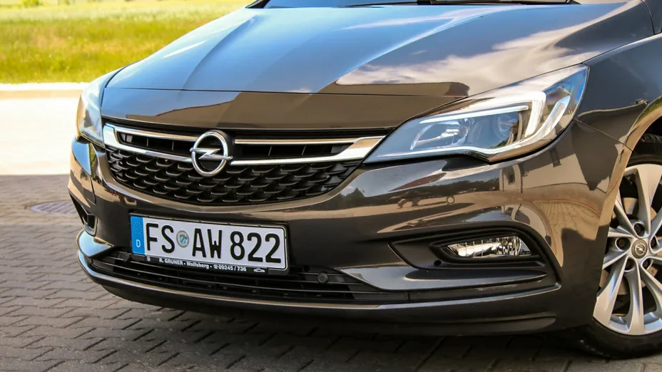 OPEL Astra -