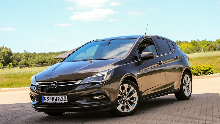 OPEL Astra -