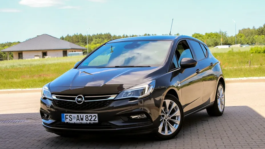 OPEL Astra -