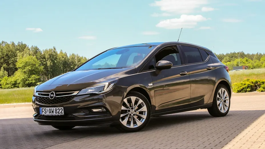 OPEL Astra -