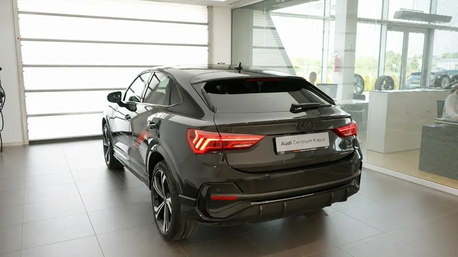 AUDI Q3 Sportback -