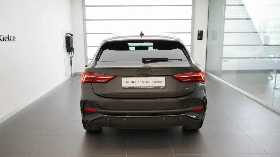 AUDI Q3 Sportback -