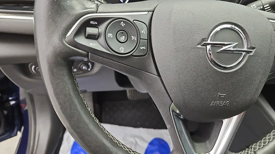 OPEL Insignia -
