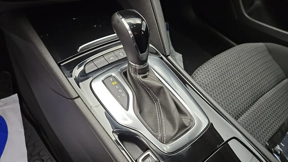OPEL Insignia -