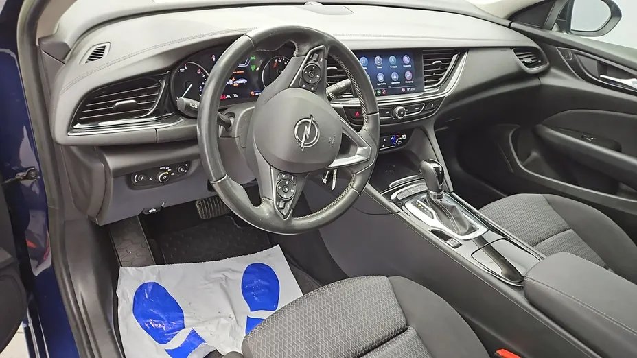OPEL Insignia -