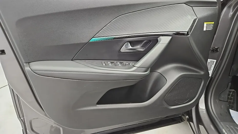 PEUGEOT 2008 -