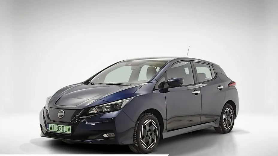 NISSAN Leaf -