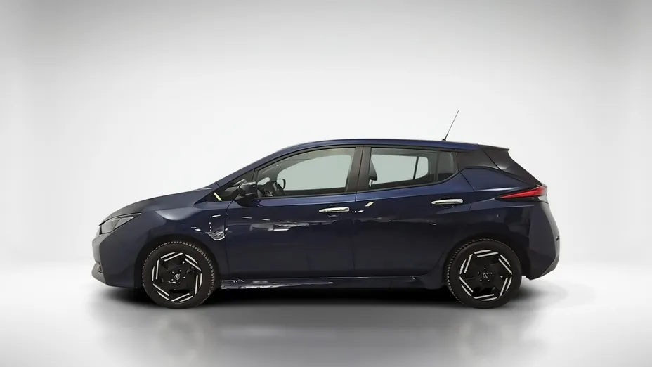 NISSAN Leaf -