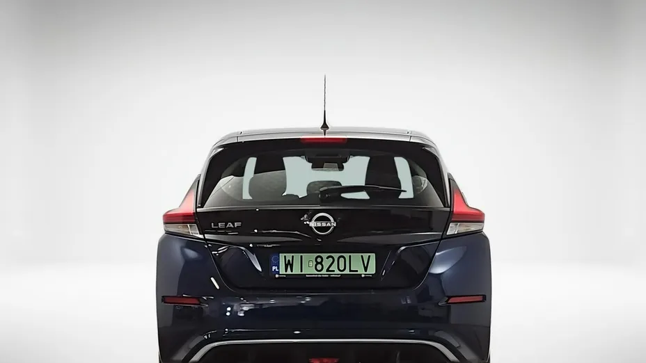 NISSAN Leaf -
