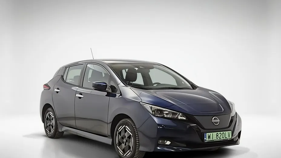 NISSAN Leaf -
