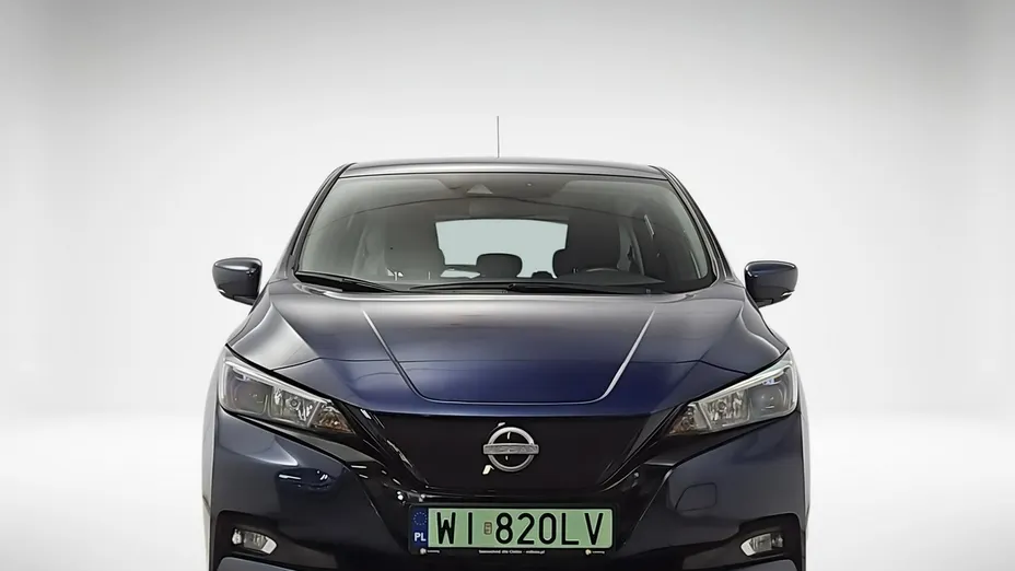 NISSAN Leaf -