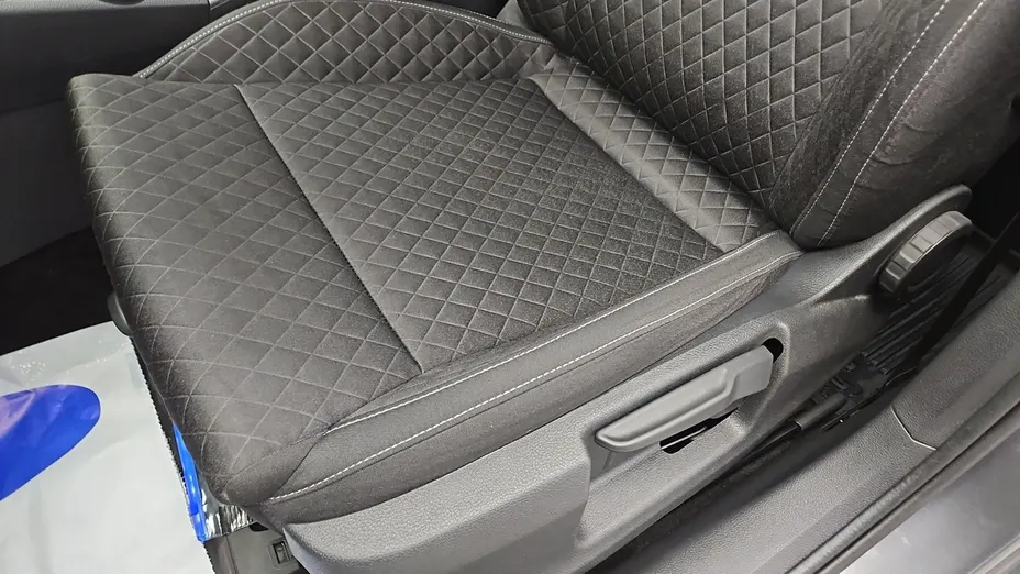 SKODA Superb -