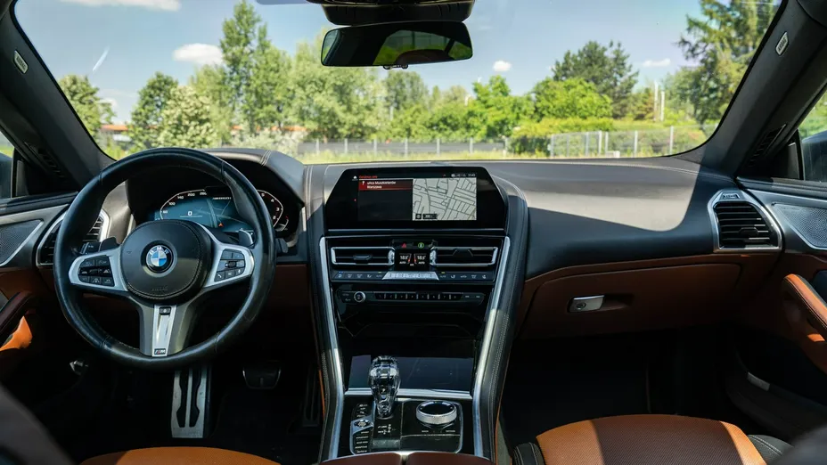 BMW Seria 8 -
