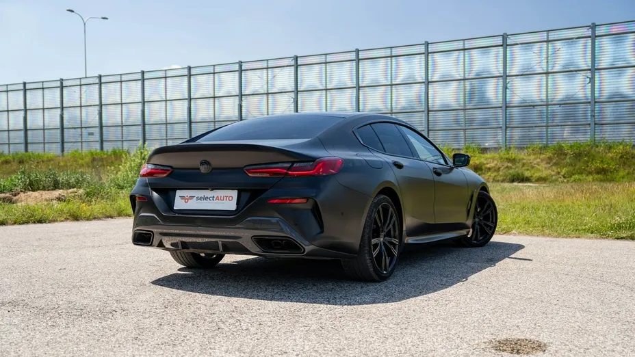 BMW Seria 8 -
