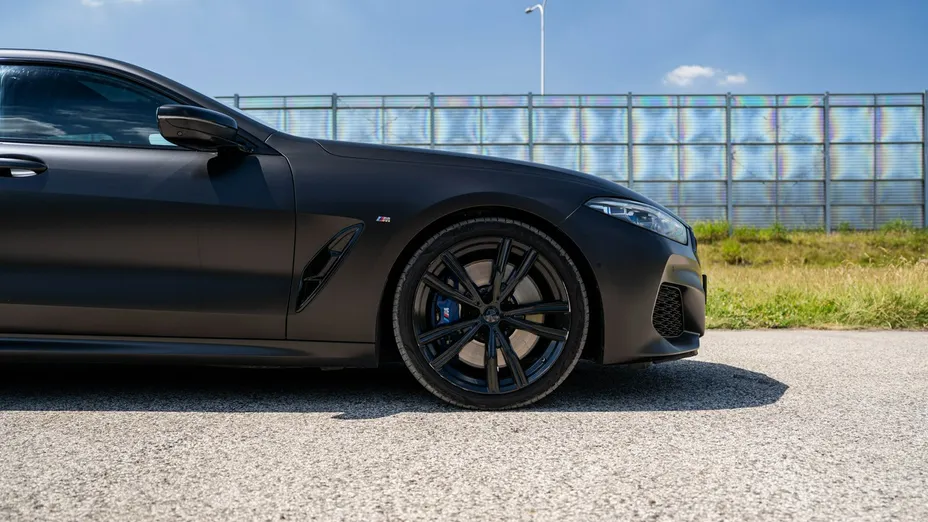 BMW Seria 8 -