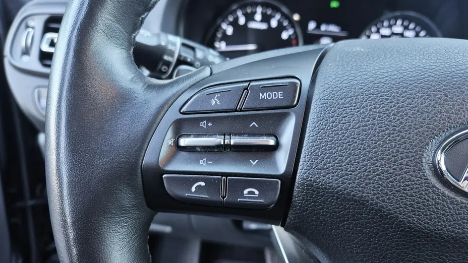 HYUNDAI i30 -