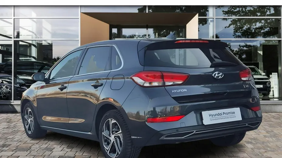 HYUNDAI i30 -