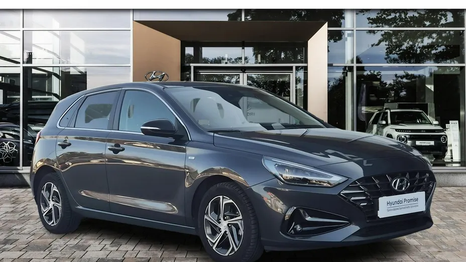 HYUNDAI i30 -