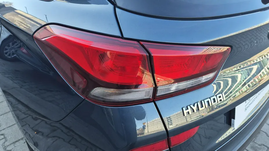 HYUNDAI i30 -