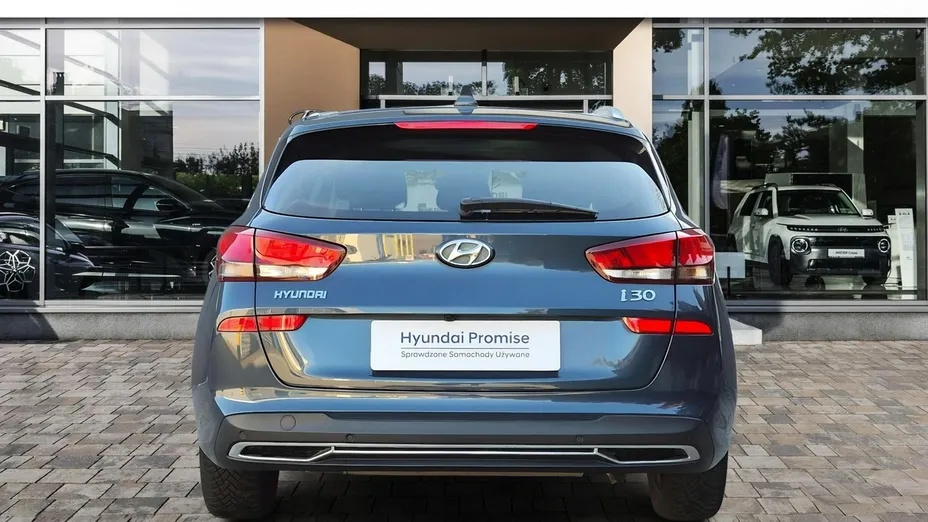 HYUNDAI i30 -
