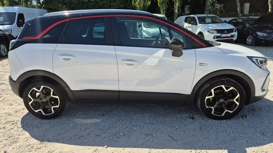 OPEL Crossland X -