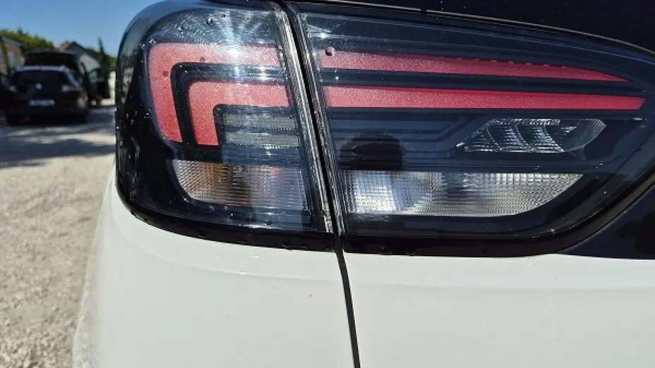 OPEL Crossland X -