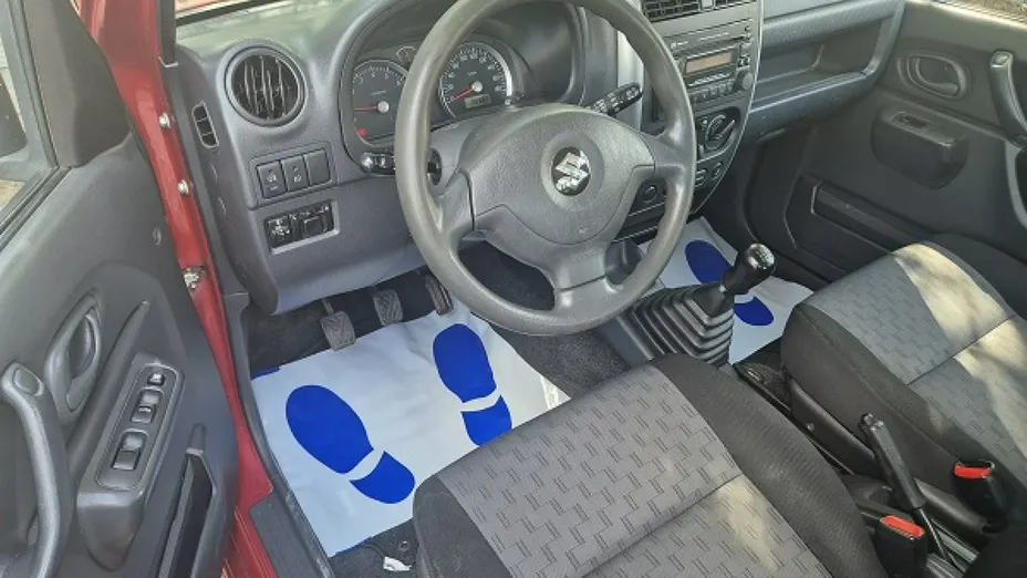 SUZUKI Jimny -