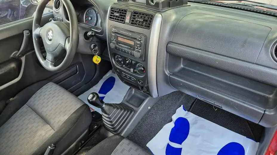 SUZUKI Jimny -