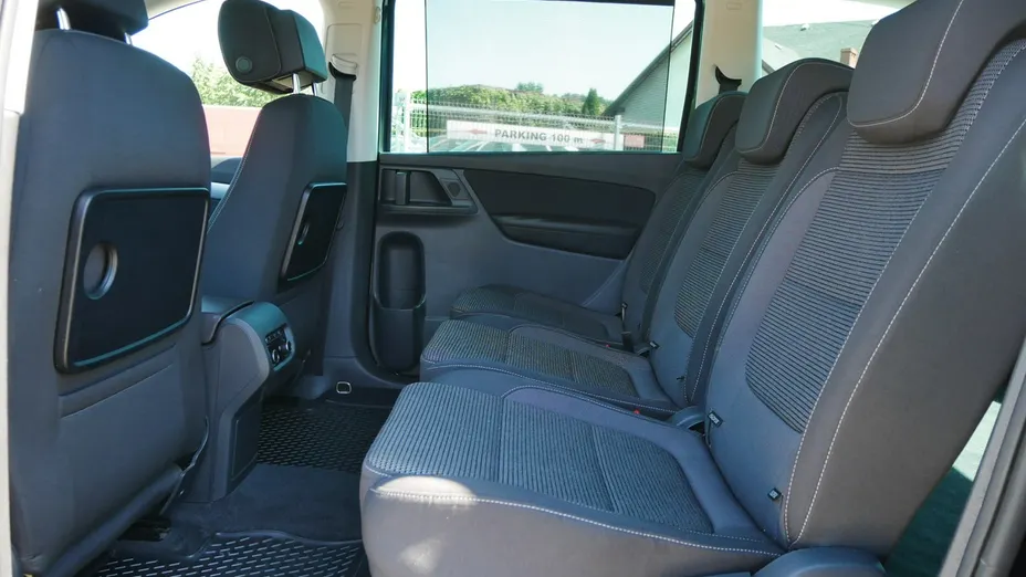 VOLKSWAGEN Sharan -